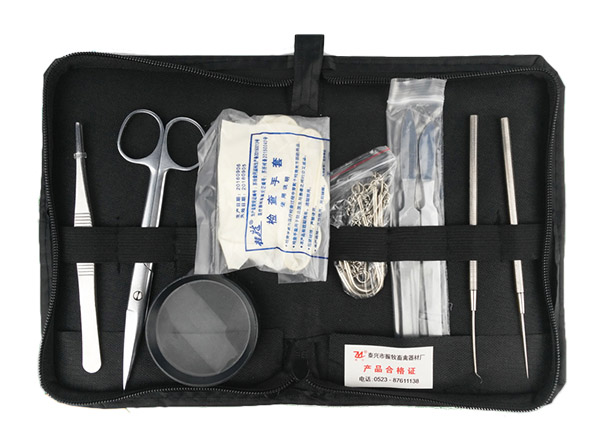 Veterinary dissecting kit 